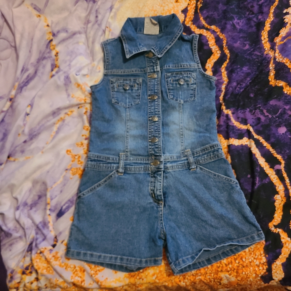 One piece Jean short outfit